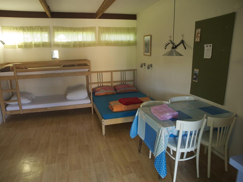 Holiday Home Ossa Basecamp Sint Odilienberg Ruang foto